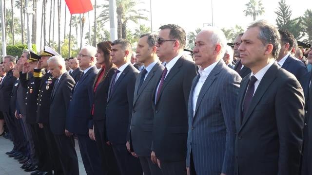 Yenişehir'de Ata'ya Saygı Duruşu