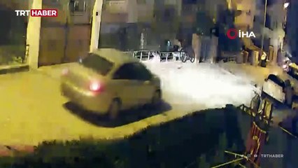 Fren yerine gaza basınca oğlunu ezdi