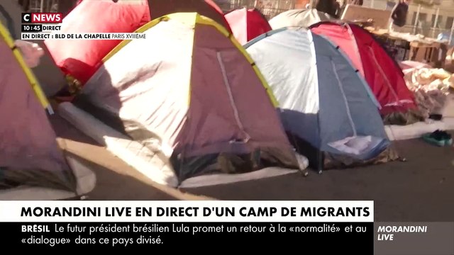 En larmes, un réfugié malien raconte son histoire dans l'édition spéciale de Morandini Live en direct du camp de migrants Boulevard de La Chapelle à Paris - VIDEO
