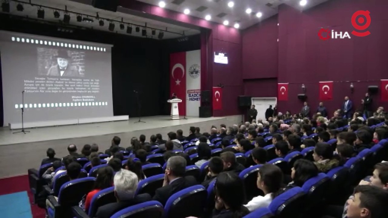 Atatürk’ün anlatıldığı 10 Kasım programında öğrenci hüngür hüngür ağladı