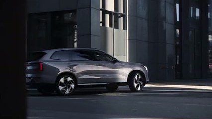 Le Volvo EX90 électrique est un grand SUV familial à forte composante logicielle
