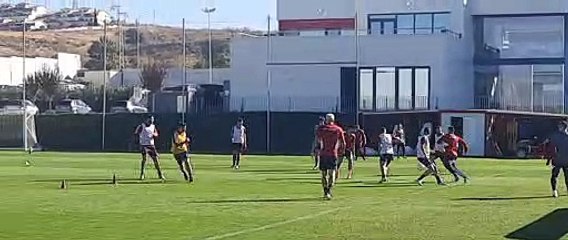 10-11-2022 Primer entrenamiento de Paco López