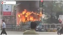 इंदौर में आई बस जलकर हुई खाक, दहला देगा घटना का वीडियो