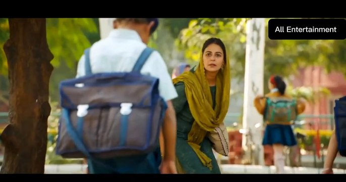 Kareena kapoor new song _ Main Ki Karaan ( Laal Singh Chaddha) | Kareena Kapoor, Amir Khan | Sonu N, Pritam, Amitabh, Romy