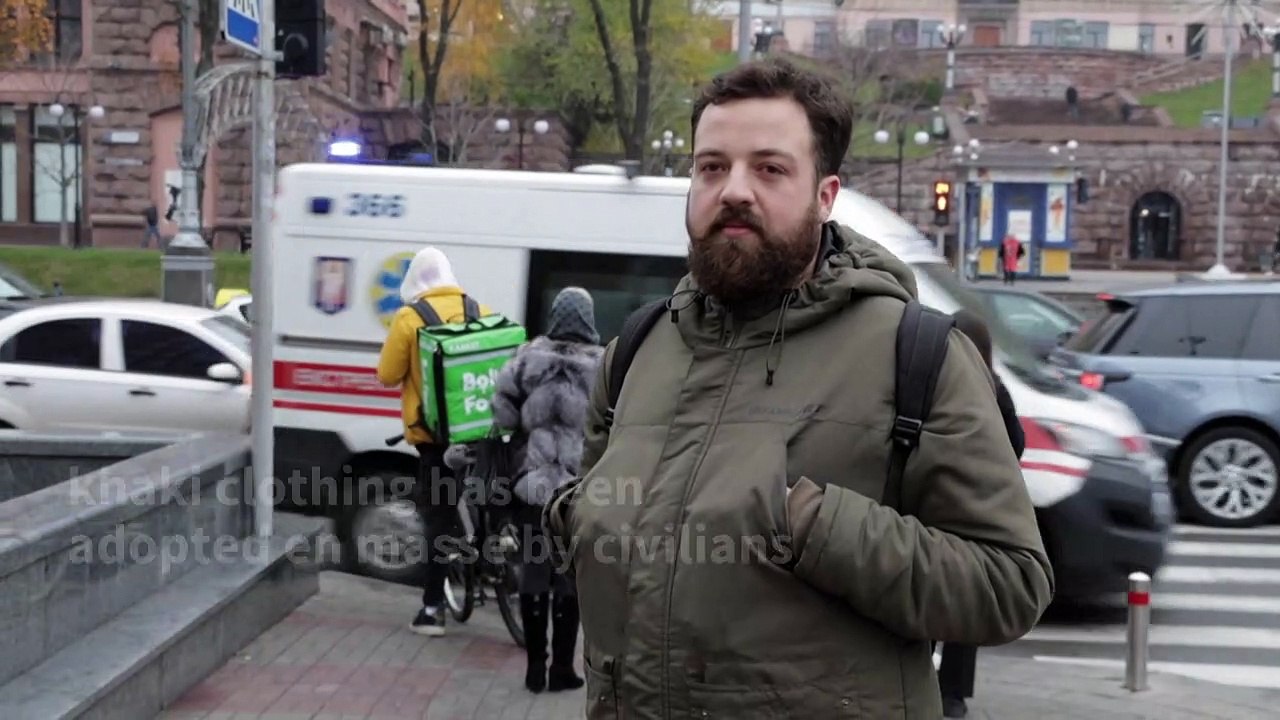 Khaki nation: Ukraine dresses for war