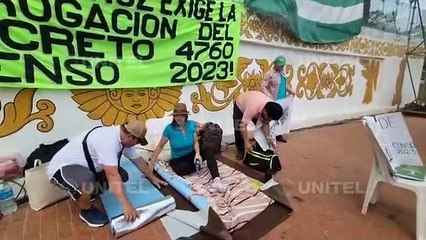 Se suman más personas al piquete de huelga en Atrio Papal exigiendo Censo en 2023