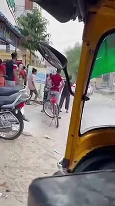 बदमाश ताबड़तोड़ वार करते रहे और वह चिल्लाता रहा, अगर एक भी हिम्मत दिखाता तो बच सकती थी प्रोपर्टी डीलर की जान