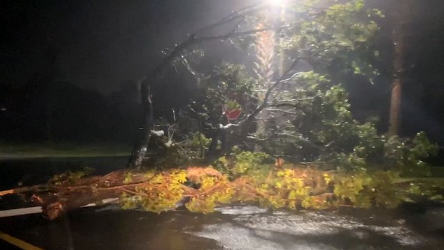 Wild scenes inside the eyewall of Hurricane Nicole