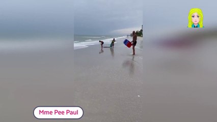 BOOBA fait du SURF avec ses ENFANTS !!!