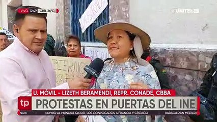 Conade y otros ciudadanos protestaron en las puertas del INE en Cochabamba