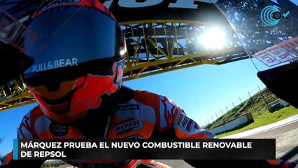 Márquez prueba el nuevo combustible renovable de Repsol.