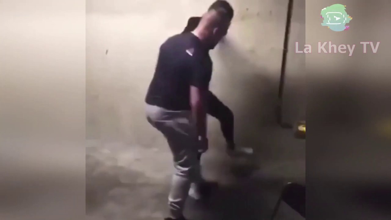 JUL et MAHREZ jouent au FOOT ENSEMBLE dans un parking !!!