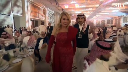 نادية الجندي تشارك مشاعرها مع متابعيها بعد تكريمها