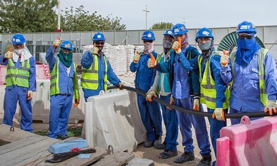 السعودية تتيح للعامل الوافد الإنتقال إلى شركة جديدة بعد انقطاع 60 يومًا عن القديمة