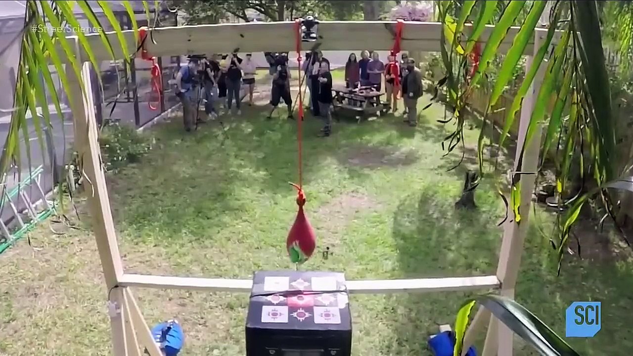 Street Science - Se1 - Ep06 - Strange Goo HD Watch HD Deutsch