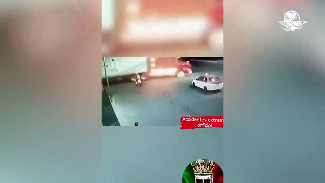 Menores de edad que iban en motociclista mueren tras ser atropellados por un tráiler