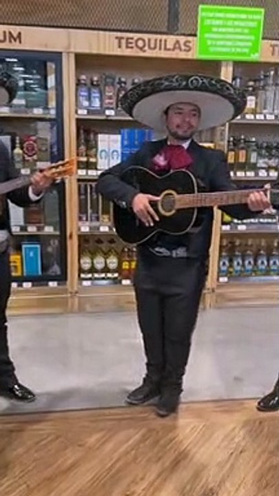 Cantando con mariachi