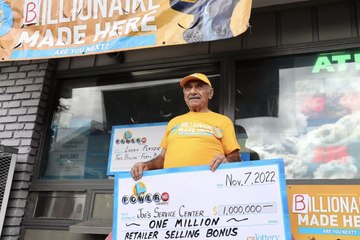 Grandfather of 10 Who Sold $2 Billion Powerball Ticket Gets $1 Million Prize: 'We Are Excited'