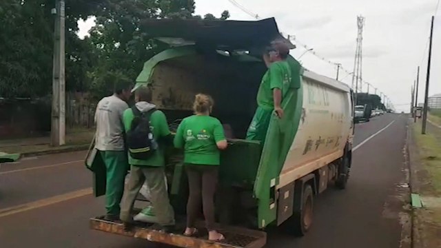 Polícia Militar faz abordagens a veículos na Avenida das Pombas