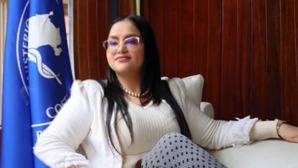 dbb-ministra-salud-101122