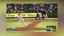 El perreo fuera de lo común de Jerar Encarnación de las Águilas Cibaeñas a pitcher del Licey