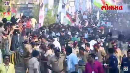 आव्हाडांना ढकलले, राहुल गांधींनी सावरले