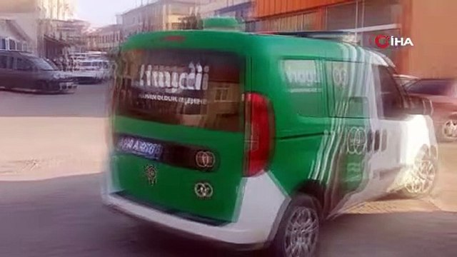 Kiralık otomobil bagajında yavru köpek bıraktı, savunması pes dedirtti