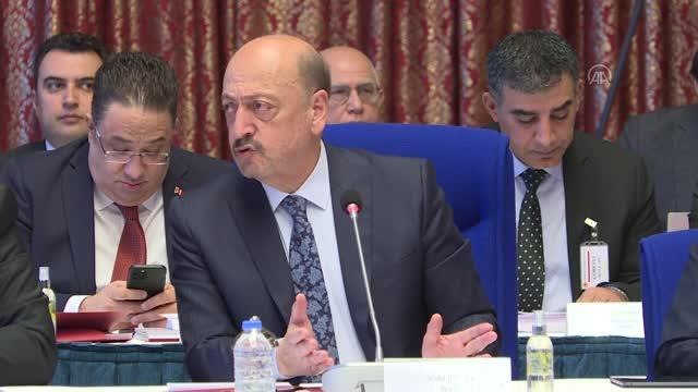 Çalışma ve Sosyal Güvenlik Bakanı Bilgin: (EYT) Şu anda yaş şartını kaldırırsak, prim gün sayısı ve hizmet süresi tutan yaklaşık 1,5 milyon kişi var