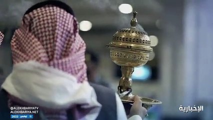 نفحات العود والبخور تستقبل ضيوف المسجد الحرام في صلاة الجمعة