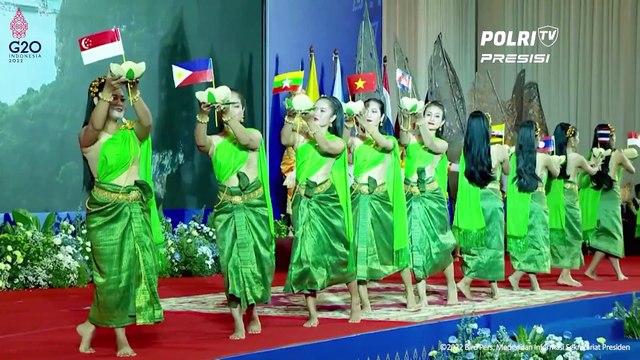 Presiden Jokowi & Ibu Iriana Jokowi Hadiri Upacara Pembukaan KTT ke-40 dan ke-41 ASEAN, Phnom Penh