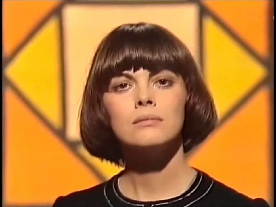 Mireille Mathieu - Un Regard D'amour - Vangelis - Magyar felirattal-Hungarian subtitles