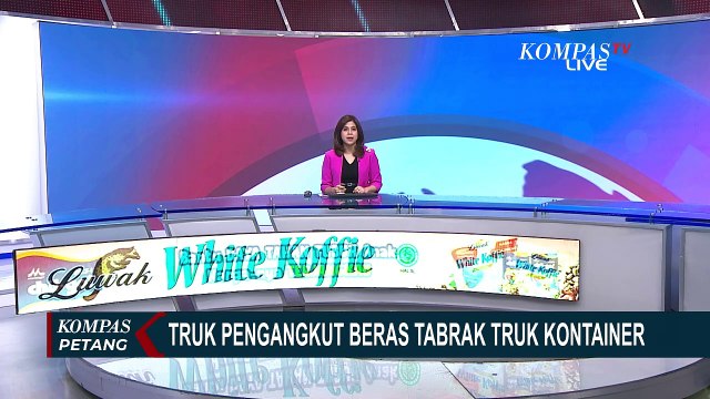 Truk Pengangkut Beras 10 Ton Seruduk Kontainer, Sebabkan Kemacetan Panjang