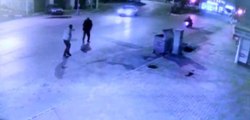 Yolunu kestiği adama kurşun yağdırdı: Cinayet anı kamerada