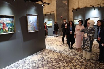Emine Erdoğan, Semerkant'ta Özbekistan'ın Renkleri Sergisi'ni ziyaret etti