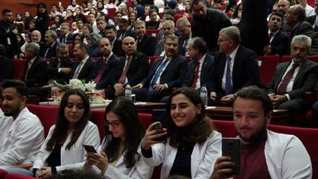 Sağlık Bakanı Koca: Üniversiteler bir dünya görüşü geliştirme ortamıdır