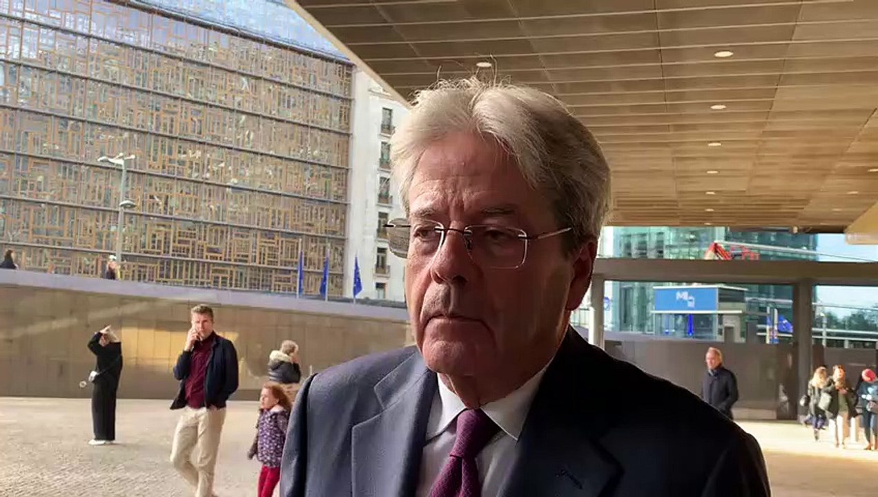 Migranti, Gentiloni: "Amicizia Italia-Francia f...
