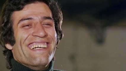 Herkes es geçti ama ünlü sanatçı Kemal Sunal'ın efsane hareketi yeniden gündem oldu