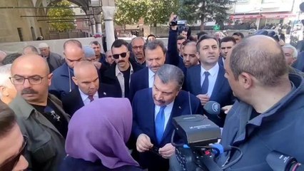 Fahrettin Koca: "Birtakım Dernek ve Firmalar Üzerinden Sma Hastalığında Faydası Olmayan Bazı İlaçlar İçin Faydası Olacak Diye Umut Veriliyor"