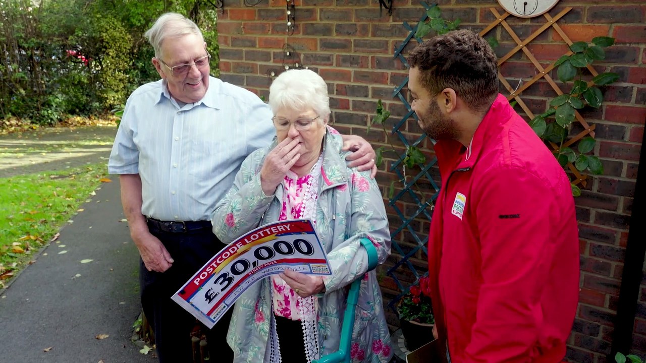 people-s-postcode-lottery-winners-in-waterlooville-video-dailymotion