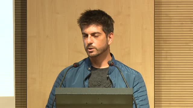 El pequeño Oliver da los primeros pasos tras la cirugía que le ha reducido al mínimo el tumor cerebral