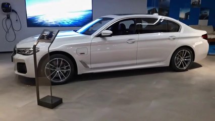 2023 BMW 5 Series Hybrid in-depth Walkaround