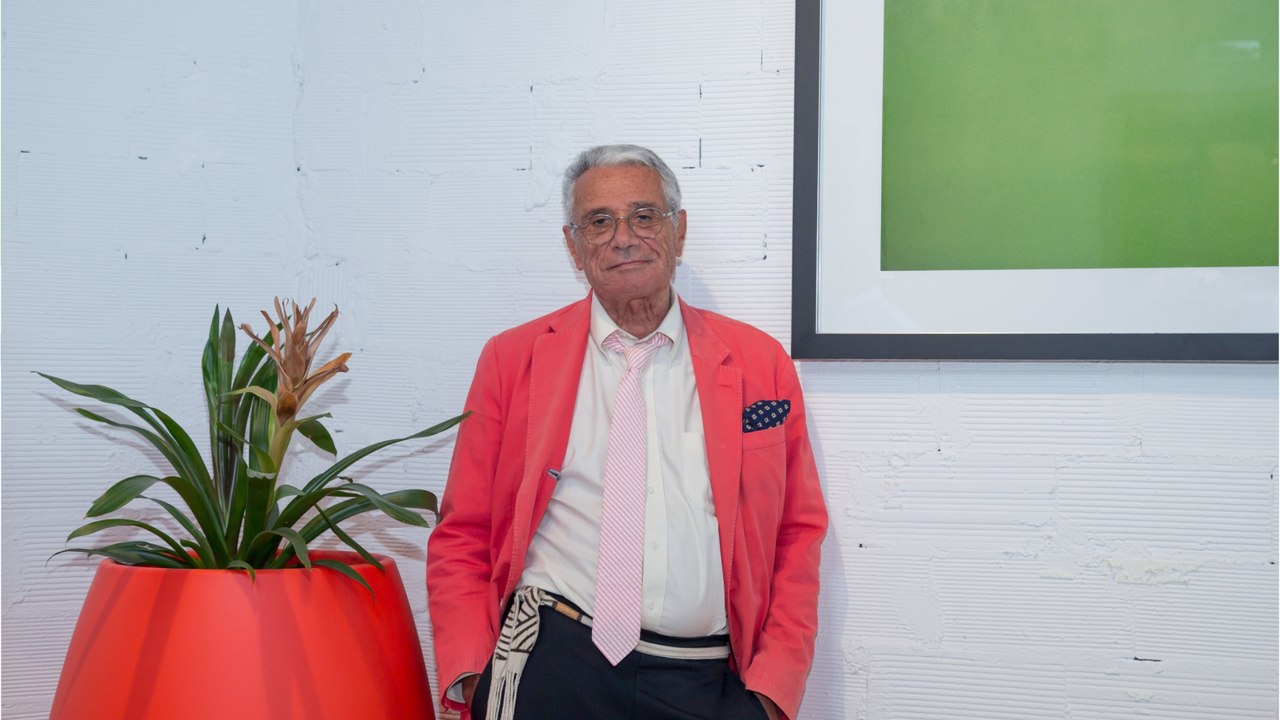 Voici - Jean-Marie Périer prend la défense de son beau-frère Michel Sardou visé par les critiques sur son retour