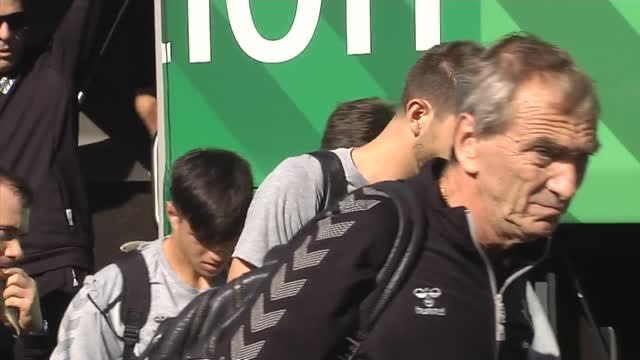 El Real Betis parte a la gira americana tras la derrota de anoche ante el Valencia 3-0