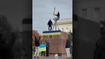 El Ejército ucranio celebra la retirada de las tropas rusas de Jersón