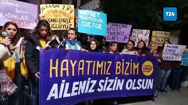 Anayasa tartışmalarına karşı 25 Kasım Kadın Platformu'ndan eylem: Hayatımız bizim, aileniz sizin olsun!