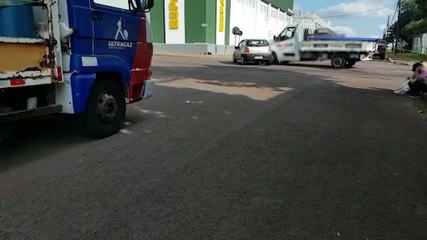 Acidente entre utilitário e automóvel é registrado no Centro