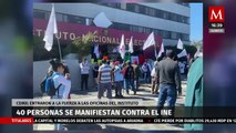 Para apoyar reforma electoral, manifestantes entran a la fuerza al INE