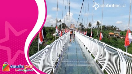 Persiapan Liburan, Wajib Coba Wisata Pemacu Adrenalin Jembatan Kaca di Bali