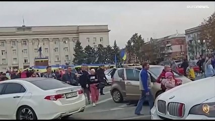 Jubel in Cherson: Einwohner feiern Ankunft ukrainischer Truppen