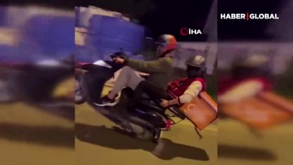 İstanbul trafiğinde kuryeden tehlikeli şov